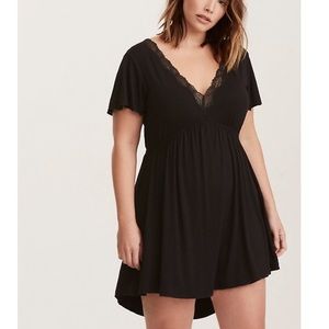 Torrid Sleep Lace V-Neck Chemise Black size 4 NWT